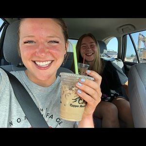 Meet your Posher, Kennadi